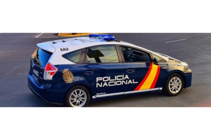 Imagen de archivo de un coche de la Policía Nacional.- E. PRESS