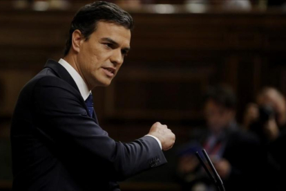 Pedro Sánchez interviene en la segunda votación de la investidura de Mariano Rajoy.-JOSÉ LUIS ROCA