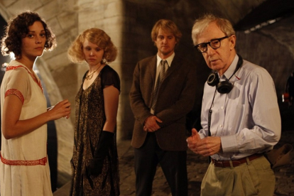 Woody Allen en el rodaje de 'Medianoche en París'. | E. PRESS