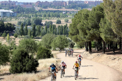 Tercera jornada en el Campeonato Escolar de Ciclismo en Valladolid. Carrera BTT cadetes. M. A.