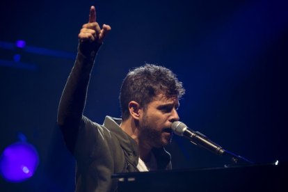 El cantante Pablo López en una de sus actuaciones.-E.M.