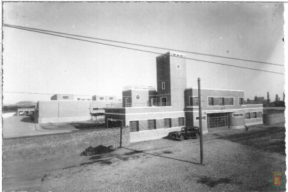 Fachada principal del antiguo Matadero Municipal en el barrio Las Farolas en 1936.- ARCHIVO MUNICIPAL VALLADOLID