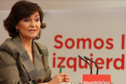 La secretaria de Igualdad del PSOE, Carmen Calvo, este viernes en la sede del partido.-JUAN MANUEL PRATS