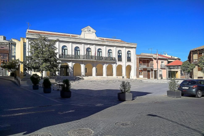 Plaza Mayor de la localidad de Íscar, que se va a remodelar a través de un concurso de ideas.-A.I.