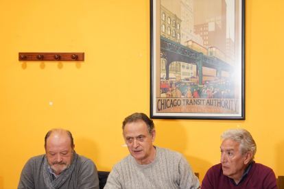Un grupo de militantes del PSOE de Valladolid explica por qué han decidido darse de baja del partido.- ICAL