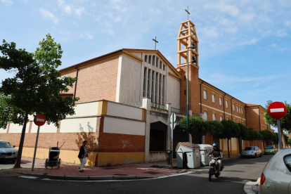 Iglesia de las Agustinas de Sancti Spiritus en la calle Bretón  en el barrio de La Farola en la actualidad. - PHOTOGENIC