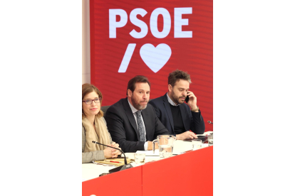 Reunión de la nueva Comisión Ejecutiva Federal del PSOE. En la imagen el ministro de Transportes, movilidad y Agenda Urbana, Óscar Puente. -ICAL