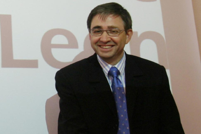 Cesar García, ingeniero aeronáutico de la Agencia Espacial Europea.-BRÁGIMO