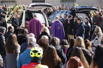 20230211. Iscar. Foto: Joaquín Rivas / Photogenic. Misa funeral por la ciclista Estela Domínguez, hija del también corredor Juan Carlos Domínguez.