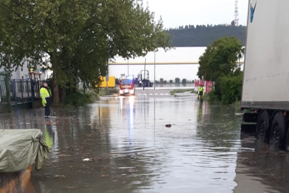 Imagen de las inundaciones causadas por las tormentas de este abril en Valladolid. - BOMBEROS DE VALLADOLID