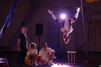 Circo contemporáneo 'Tiempo al viento'.- PHOTOGENIC