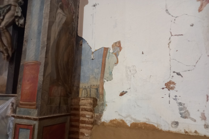 Frescos descubiertos durante las obras que se están realizando en la Iglesia de Santa María de la Asunción de Ventosa. - E.M.