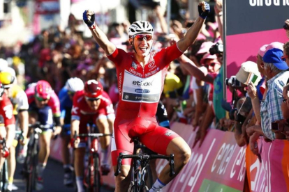 Marcel Kittel se anota la segunda victoria en el Giro.-EFE / VINCENT JANNINK
