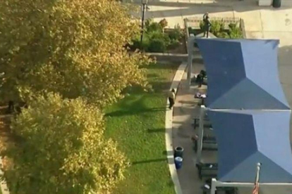El instituto de Los Ángeles en el que ha habido un tiroteo.-