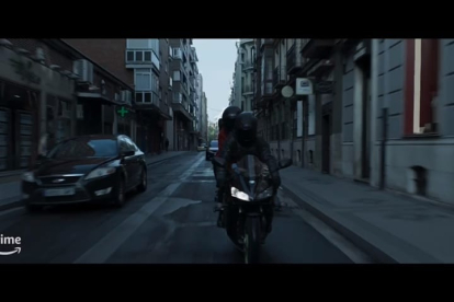 Escena de 'Memento Mori' en la calle López Gómez. -PRIME VIDEO