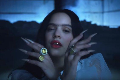 Una captura del videoclip de Rosalía.-