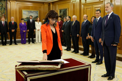 Ana Redondo jura como ministra de Igualdad.- EL MUNDO