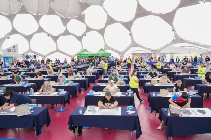 Campeonato del mundo de puzzles en la Cúpula del Milenio de Valladolid. J. M. LOSTAU