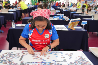 Campeonato del mundo de puzzles en la Cúpula del Milenio de Valladolid. J. M. LOSTAU