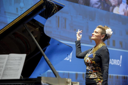 La soprano Ainhoa Arteta en uno de sus últimos conciertos.-El Mundo