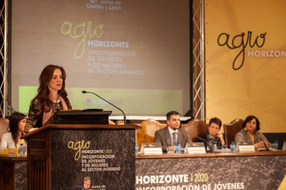 La consejera de agricultura, Silvia Clemente, en 'AgroHorizonte'-Ical