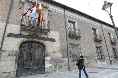 Fachada del Palacio de Pimentel, sede de la Diputación de Valladolid-EL MUNDO