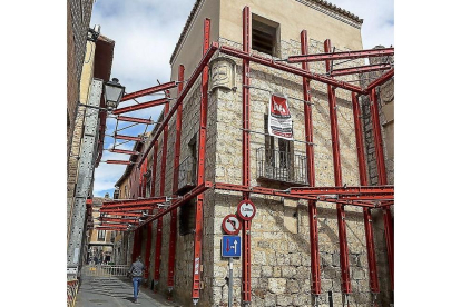 Torre del Palacio de los Alderete y proyecto de refuerzo con malla.-PABLO REQUEJO