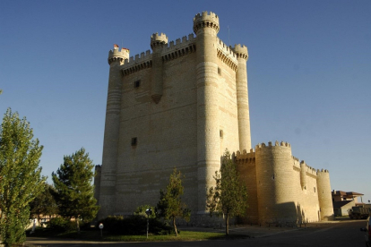 El castillo de Fuensaldaña, con la torre del Homenaje. - DIPUTACÓN DE VALLADOLID