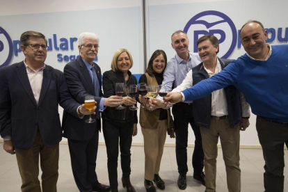 El Partido Popular de Segovia celebra en su sede el tradicional vino de Año Nuevo junto a los medios de comunicación-DIEGO DE MIGUEL.