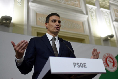 Pedro Sánchez, ayer en Lisboa tras su reunión con el primer ministro Antonio Costa.-AFP