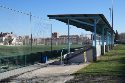 Campos de fútbol el Palero Club Deportivo Arces en el barrio Arturo Eyries.- J.M. LOSTAU