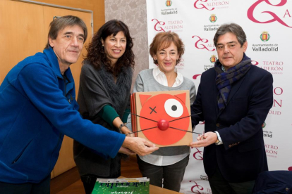 Ángel Sánchez, Ana Redondo, Ana Gallego y José Mª Viteri, ayer durante la presentación  de ‘El Desván’.-ICAL