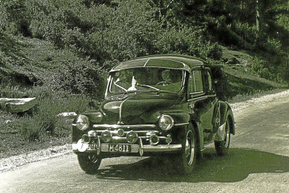 El Renault 4CV fue el primer automóvil que se fabricó en Valladolid. E.M.