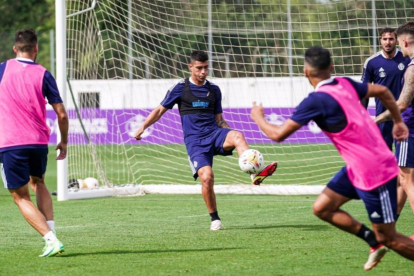 Imagen de un entrenamiento del Real Valladolid en los Campos Anexos del José Zorrilla. - EUROPA PRESS