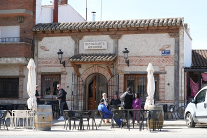 Restaurante Mirarríos en la Cañada de Valdestillas en el barrio Puente Duero.- J.M. LOSTAU