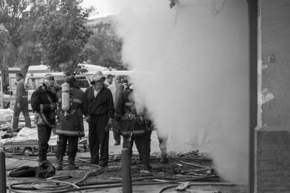 Incendio en la discoteca Siete Siete de Valladolid el 6 de octubre de 1996. J. M. LOSTAU