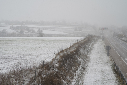Nieve en la A-62 en el término municipal de Geria.- ICAL