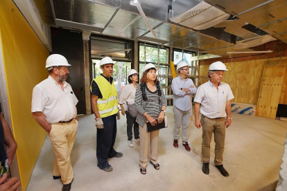 Victoria Soto visita las obras del nuevo Espacio Joven de Rondilla-AYUNTAMIENTO DE VALLADOLID
