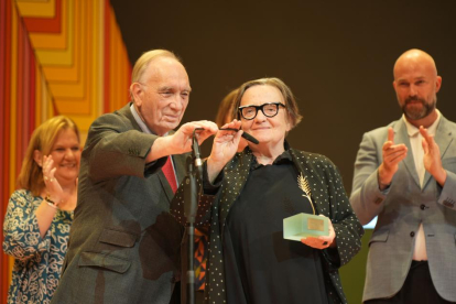 Agznieszka Holland recibe la Espiga de Oro en la gala de inauguración de la 68 Seminci. -PHOTOGENIC