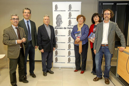 Ignacio Foces, Ricardo Martín, María Romero Mayor y Montserrat de Hoyos arroparon al autor, Luis Díaz Viana-EL MUNDO