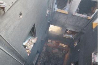 Daños en el edificio de la calle Goya 32 tras la explosión.- E. M.