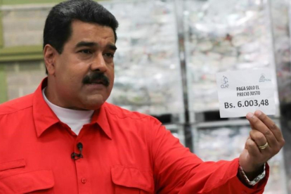 Maduro, en un acto de Gobierno, este domingo, en Caracas.-EFE