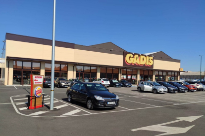 Supermercado Gadis de la Avenida de Zamora, en Valladolid. - GADIS