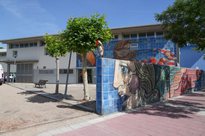 Formación de Oficios Artísticos en la calle Valle de Arán en el barrio España.- J.M. LOSTAU