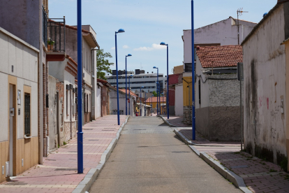 Calle de la Tierra del Pan en el barrio España.- J.M. LOSTAU