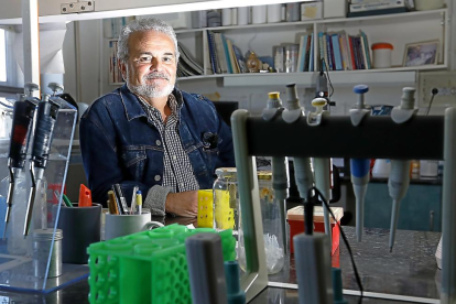 José Antonio Garrote en las instalaciones de la Facultad de Medicina de la Universidad de Valladolid.-J. M. LOSTAU