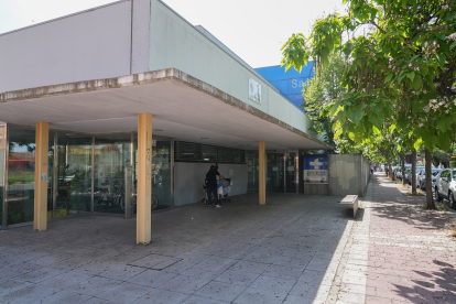 Centro de salud en la calle Costa Brava en el barrio España.- J.M. LOSTAU