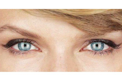 Primer plano de los ojos de Taylor Swift.-