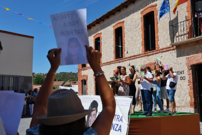 Concentración en Traspinedo para exigir Justicia para Esther López. -PHOTOGENIC