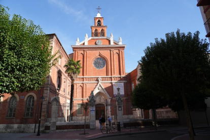 Colegio La Enseñanza en la calle Juan Mambrilla de Valladolid. -J.M. LOSTAU